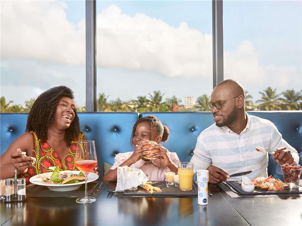 Novotel Abidjan Plateau Restaurante foto